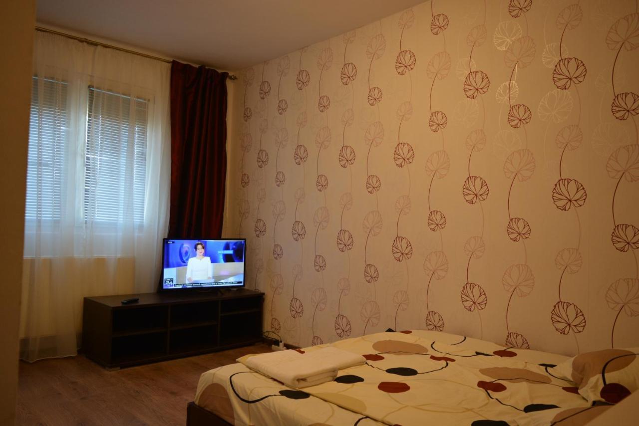 Iulia Studio 9 Bukurešť Exteriér fotografie