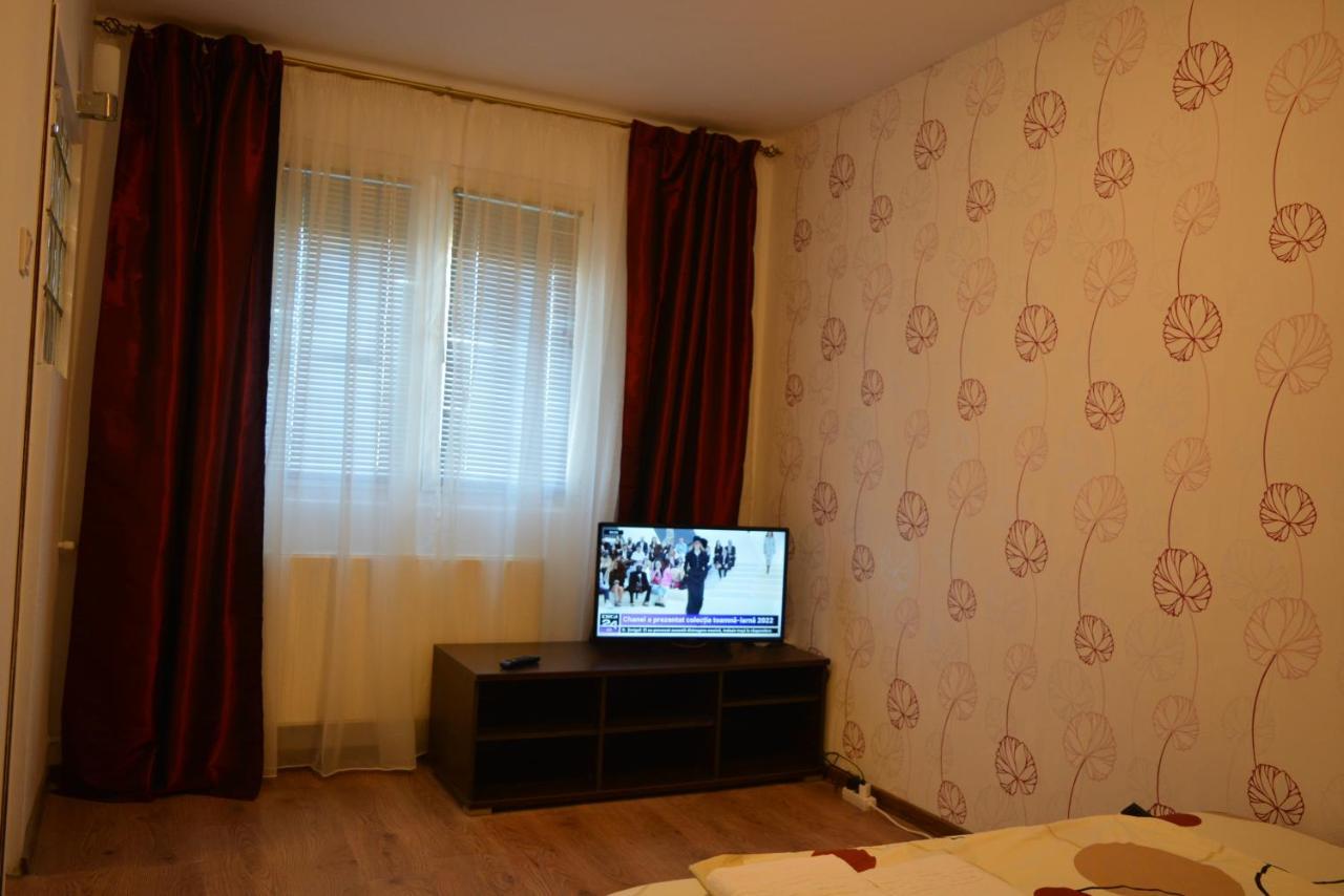 Iulia Studio 9 Bukurešť Exteriér fotografie